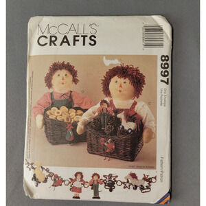 McCalls Sewing Pattern #8997 Raggedy Ann & Andy Christmas Decor Craft 1997 UNCUT